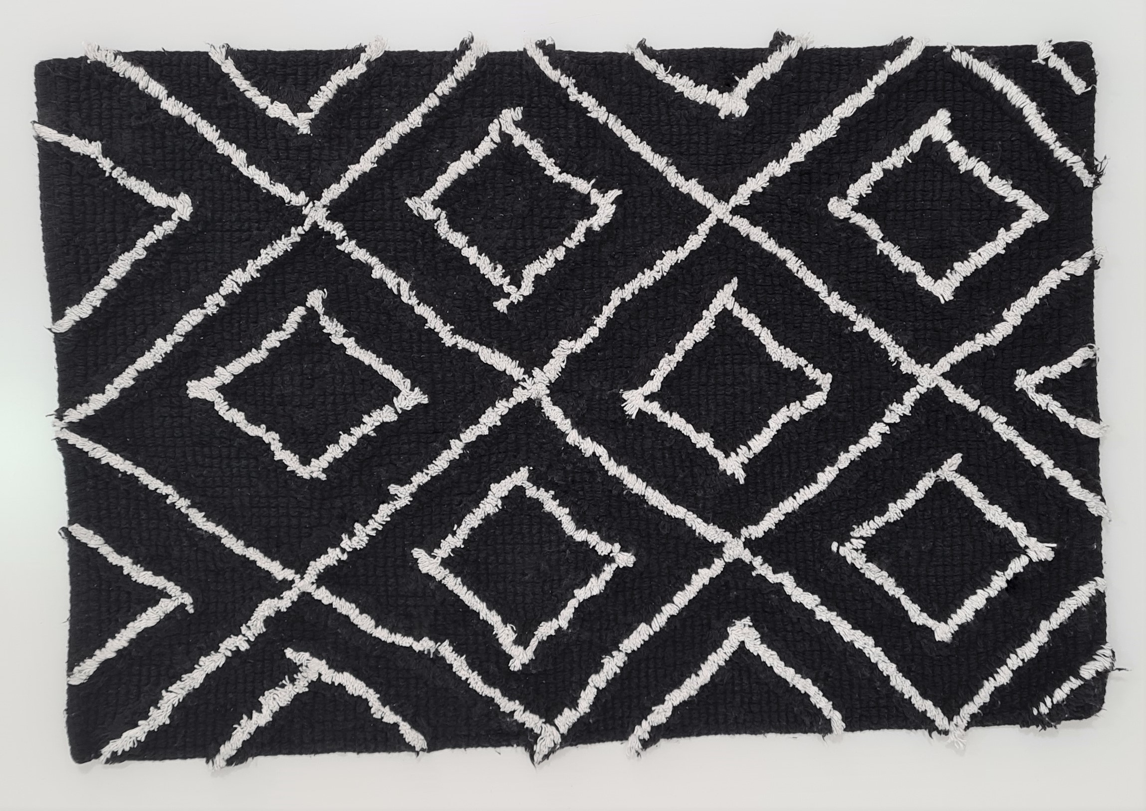 הנדה שחור לבן