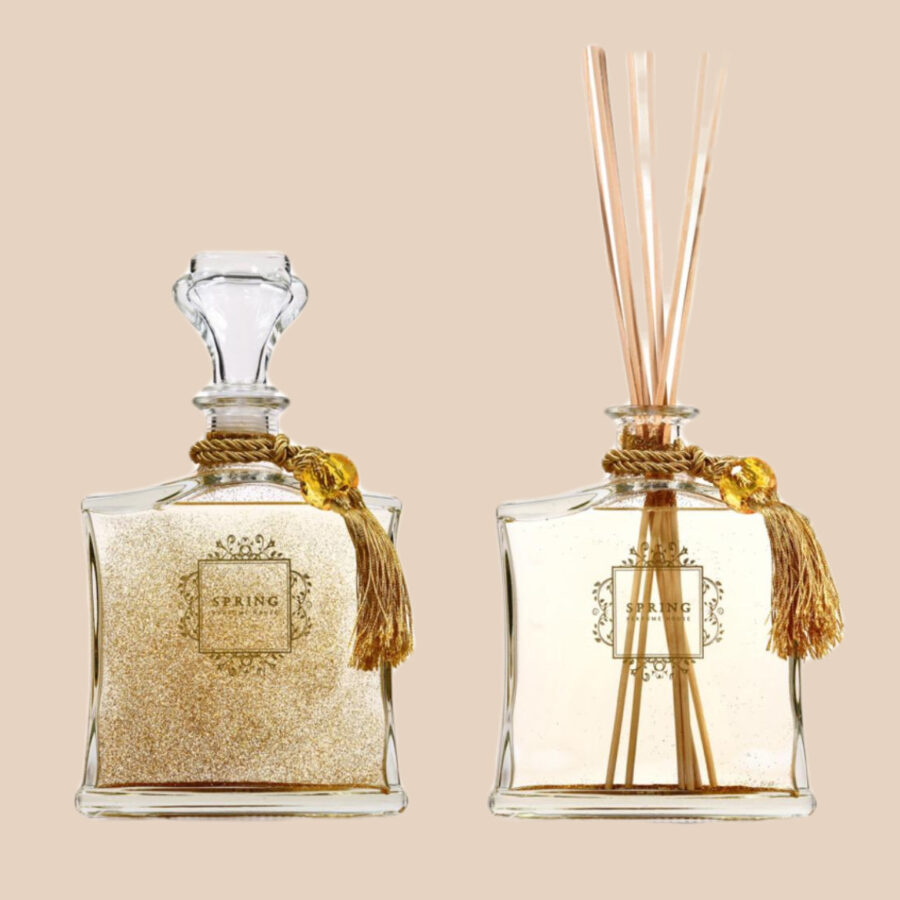 מפיץ ריח ענק WHITE FLOWER עיצוב נצנץ זהב 700 מ"ל