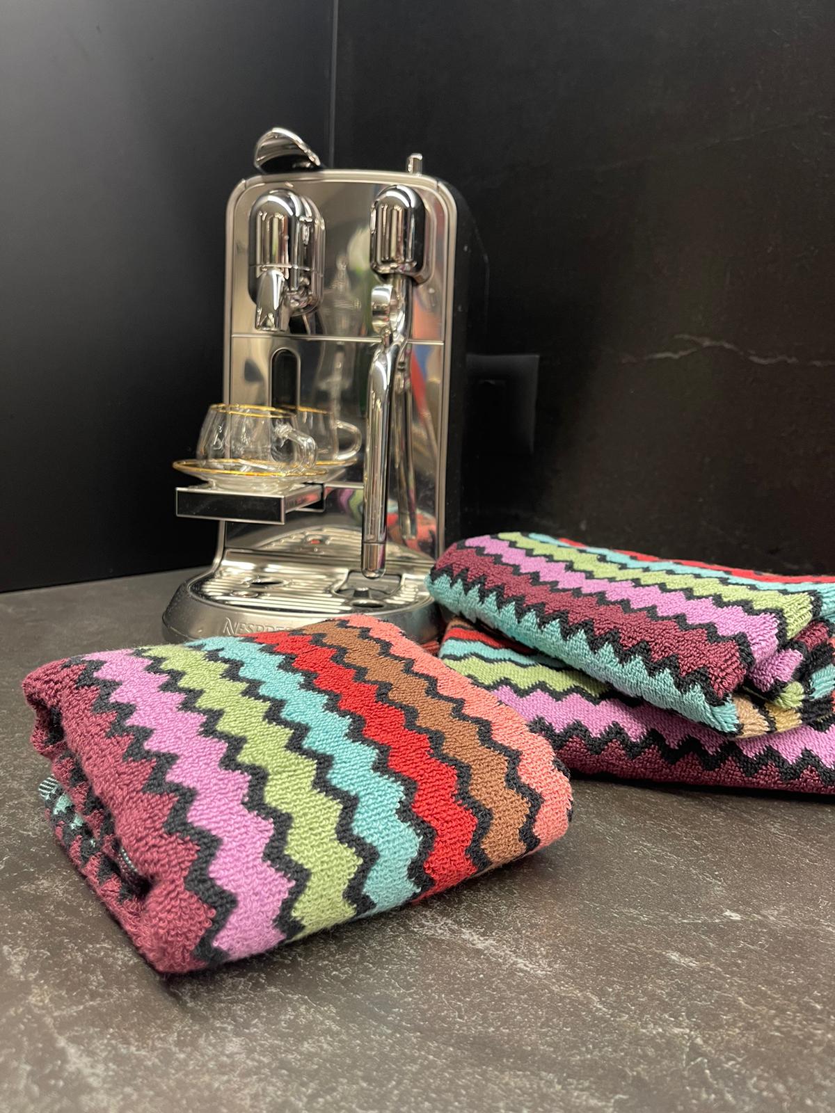 96adebb8-cbfa-45c6-90d0-758d236a4d82