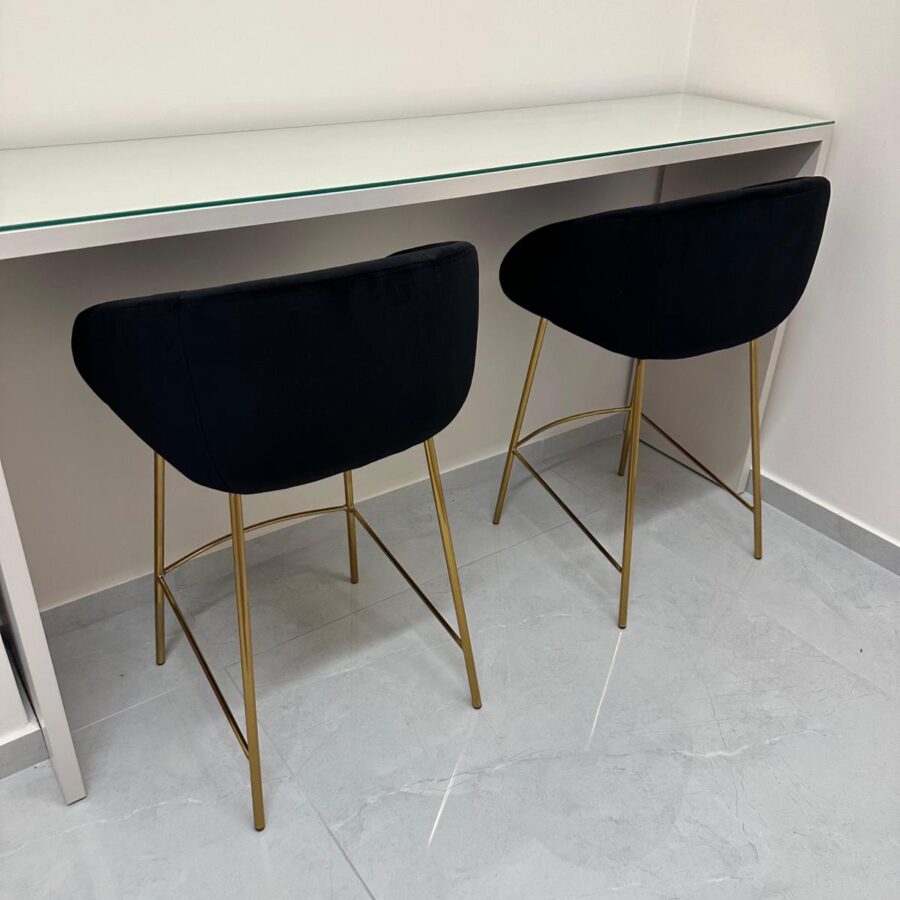 כסא בר "מרייה" קטיפה שחור