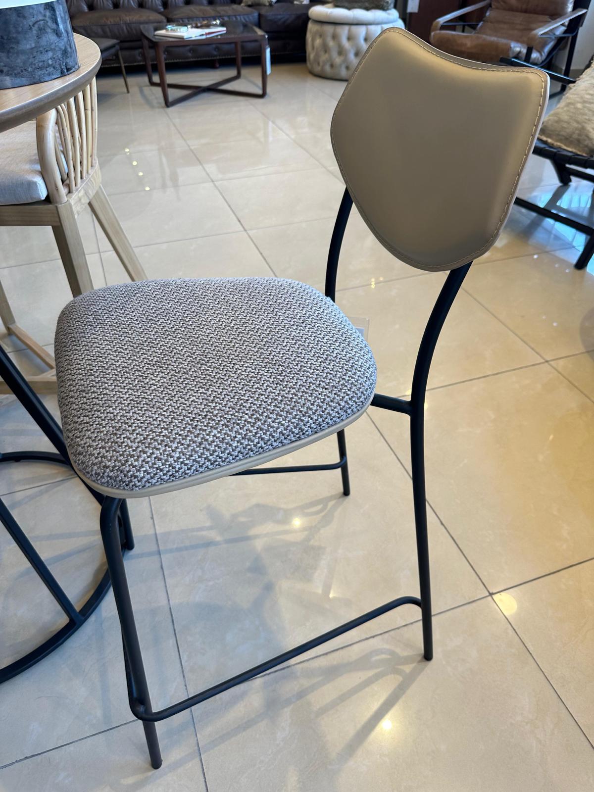 a887bdec-1ee0-4c2c-bd7d-2d96200f9736