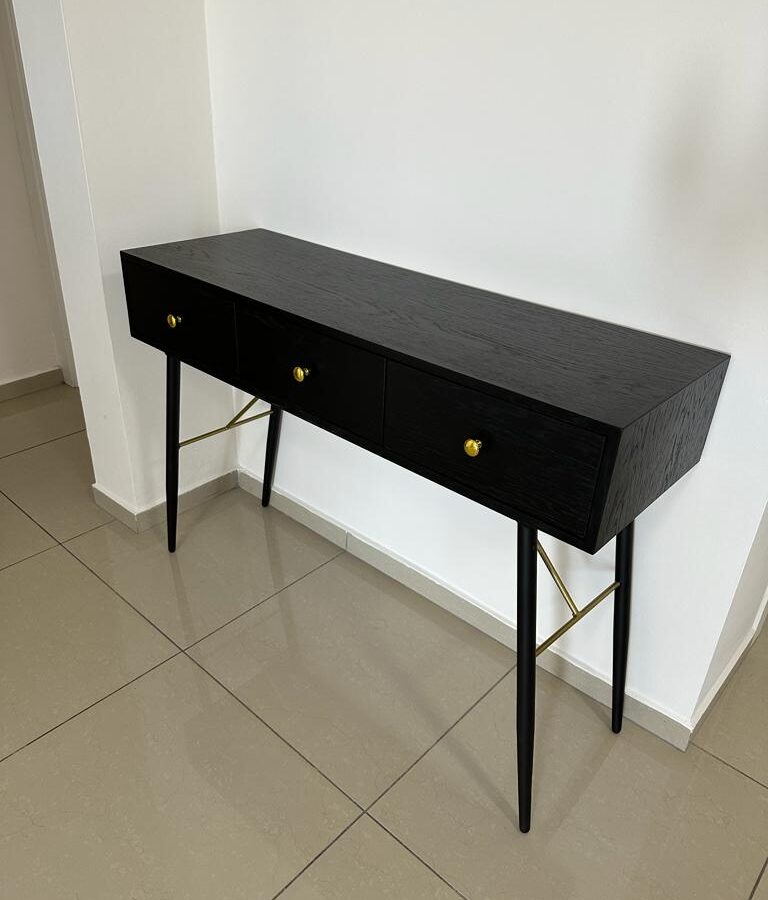 קונסולה דגם - "USA" - שחור