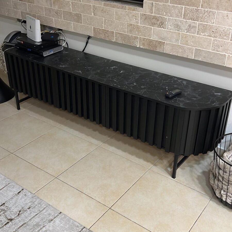 מזנון דגם - "אדם"