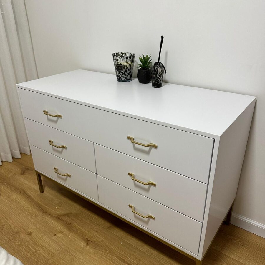 קומודה דגם - "ROMANIA" - לבן זהב