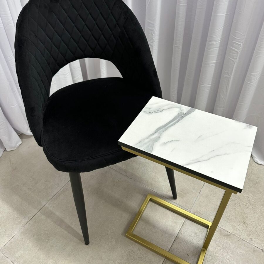 שולחן צד/נשכן - שיש לבן רגל זהב