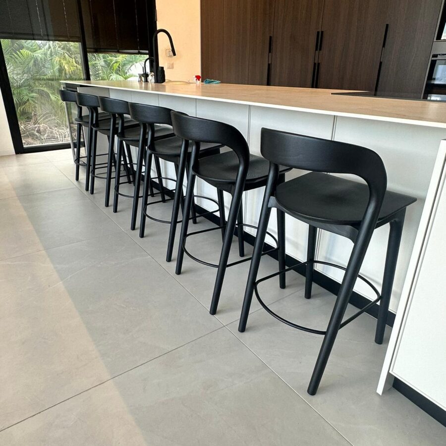 כסא בר ג'ורדן - שחור