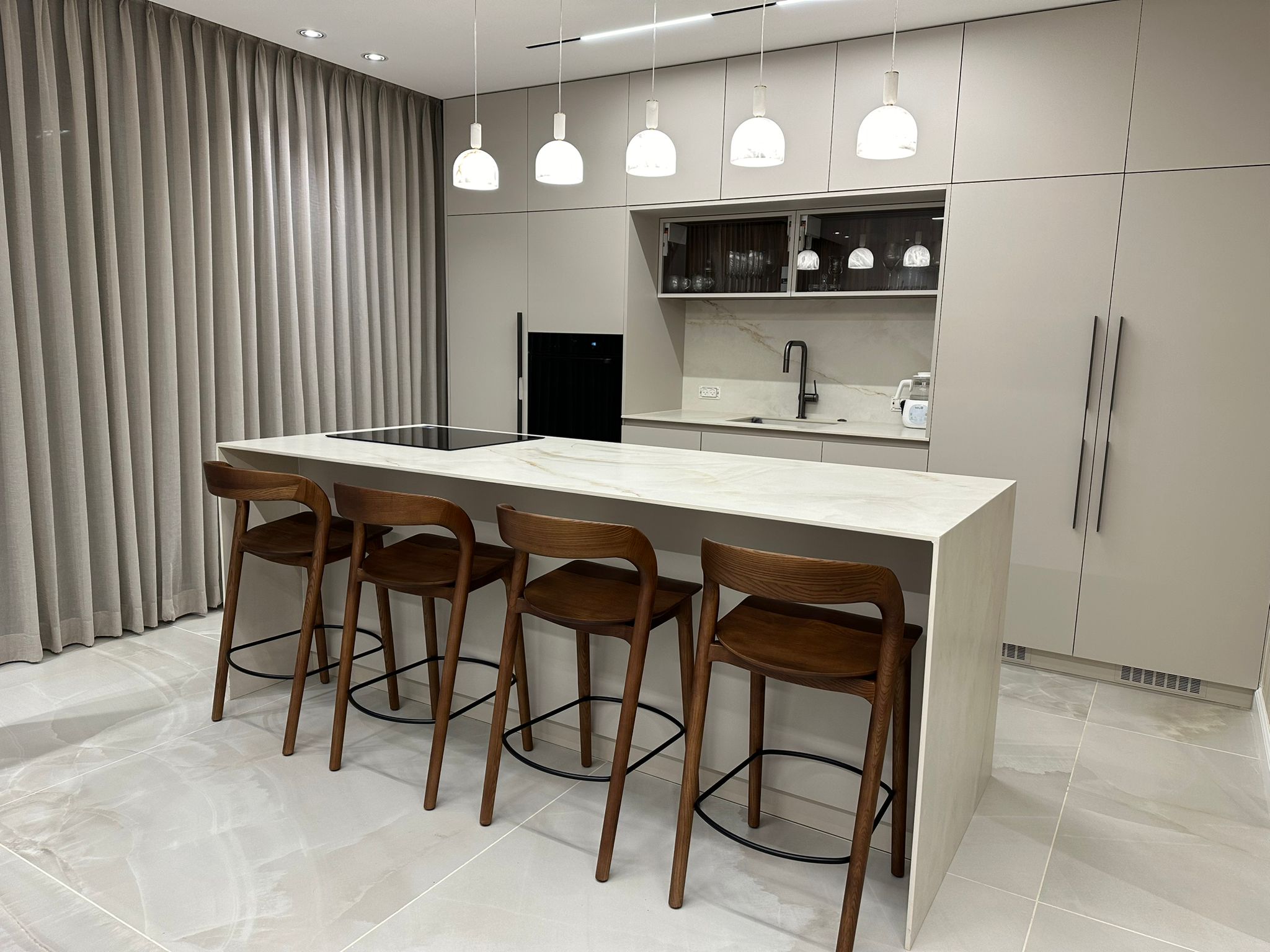 af353970-87a0-4b76-aab1-b629ec551bf2