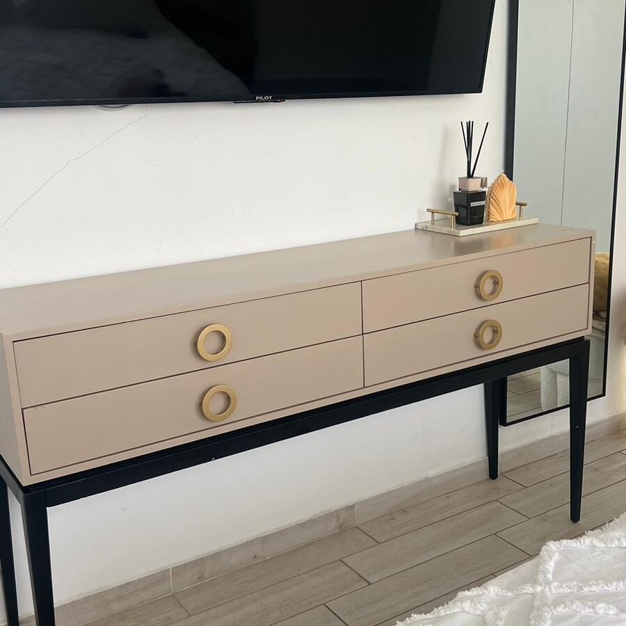 קונסולה דגם "MAY" - פודרה