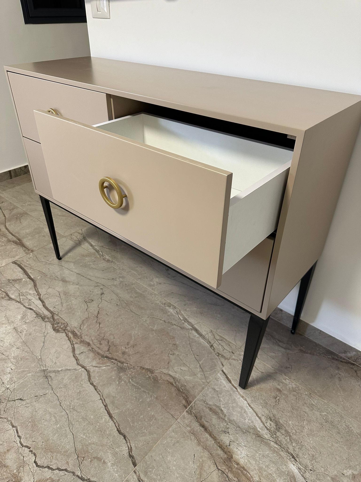 775c3257-b853-43af-9bbd-e6d039b81b4a