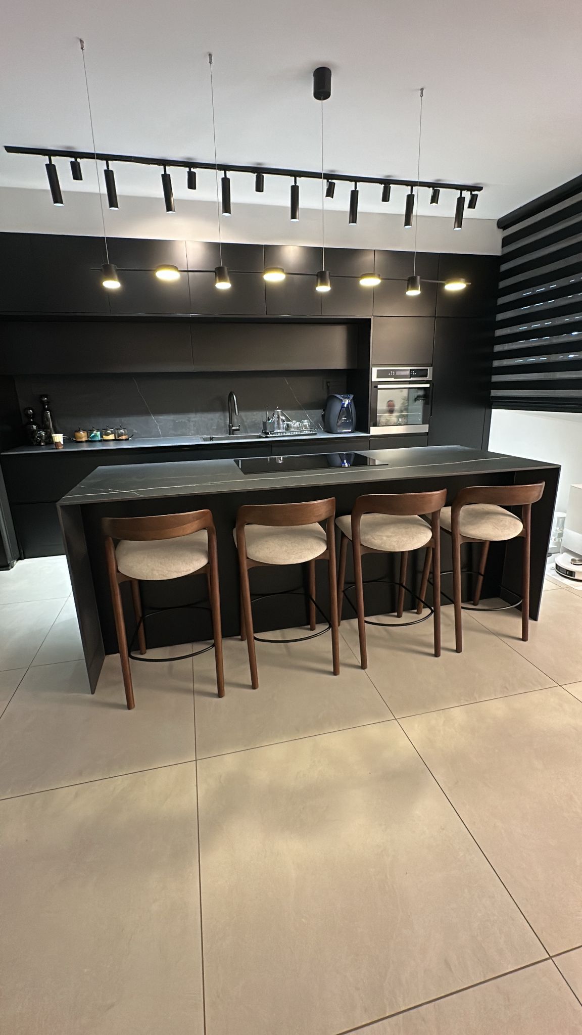 42f6bee0-7fbc-4942-bbfb-22f58171f17c