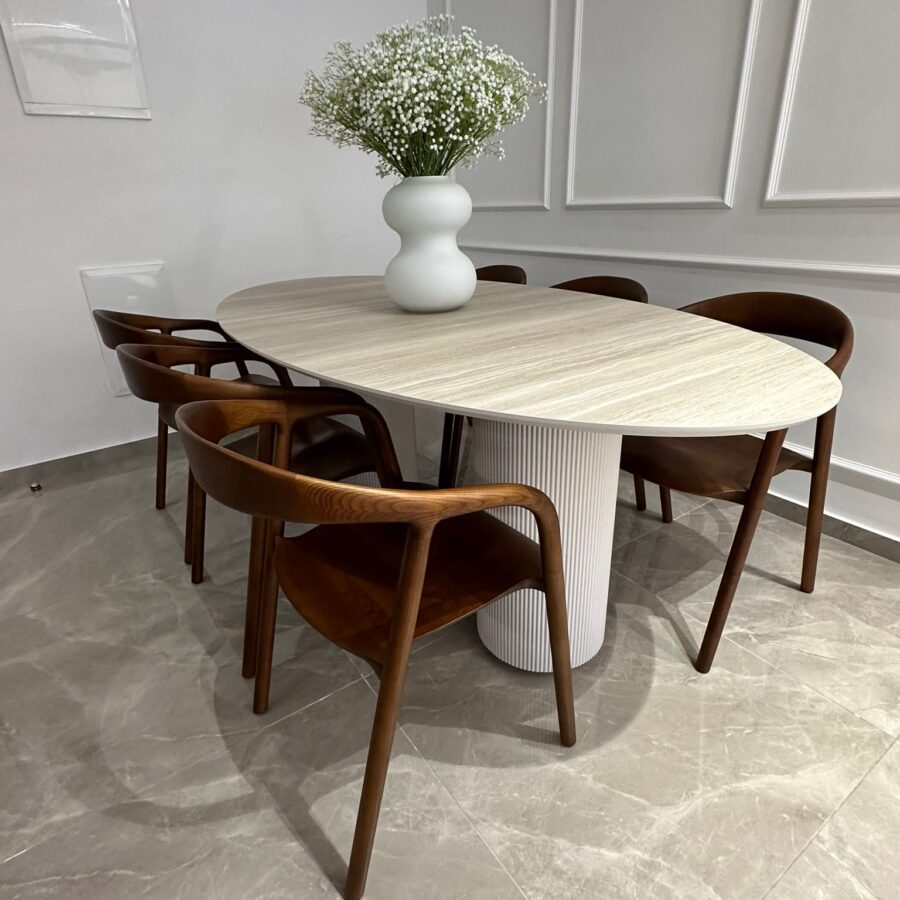 פינת אוכל "LIV" - דמוי טרוונטין