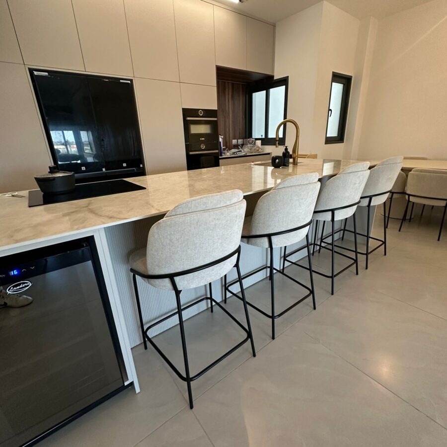 כסא בר "מיאל" - שמנת