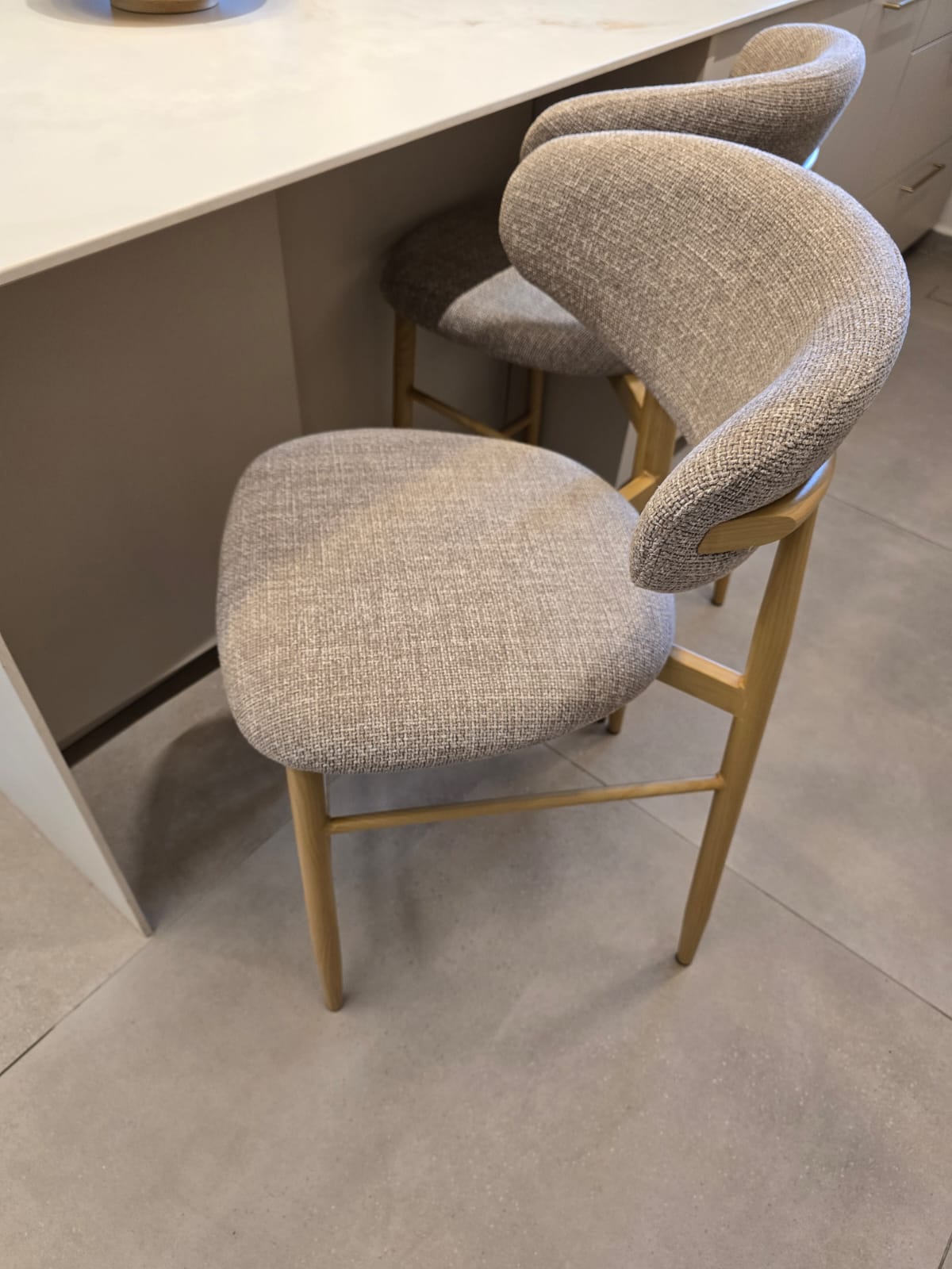 37203300-4776-4633-a8d1-4128f53b367a