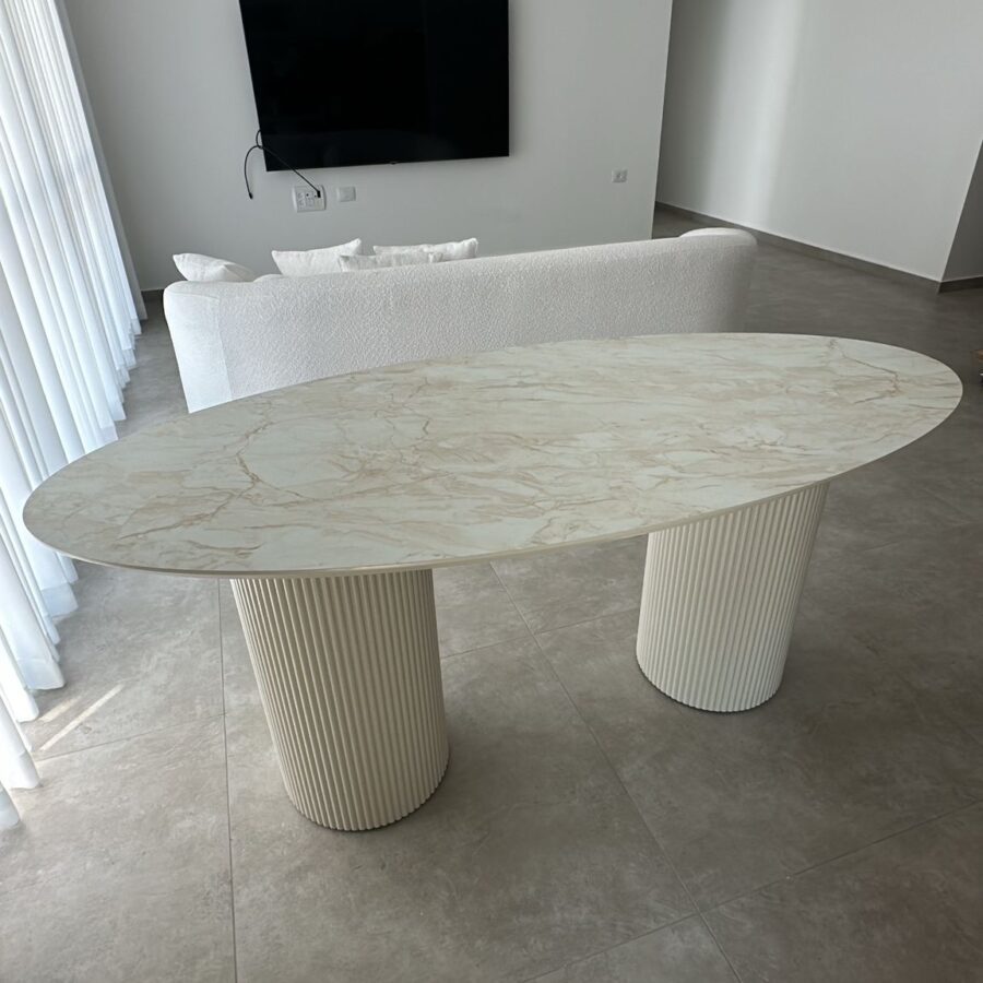 פינת אוכל "LIV" - שיש