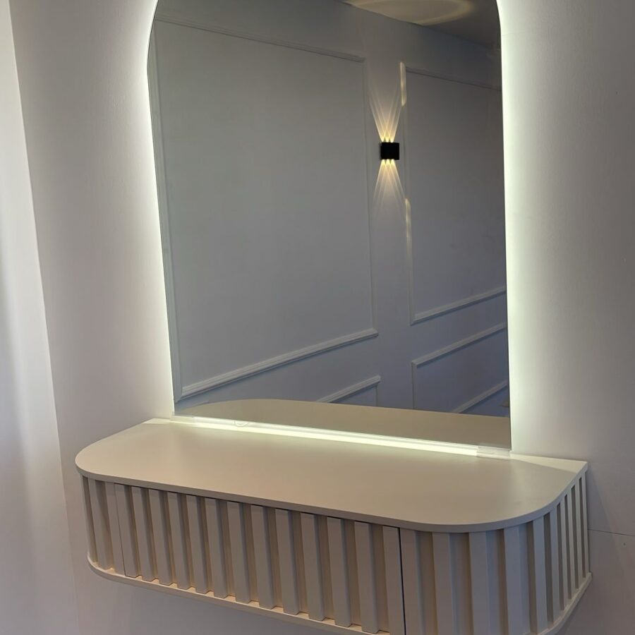 קונסולה מרחפת  דגם "California" - שמנת