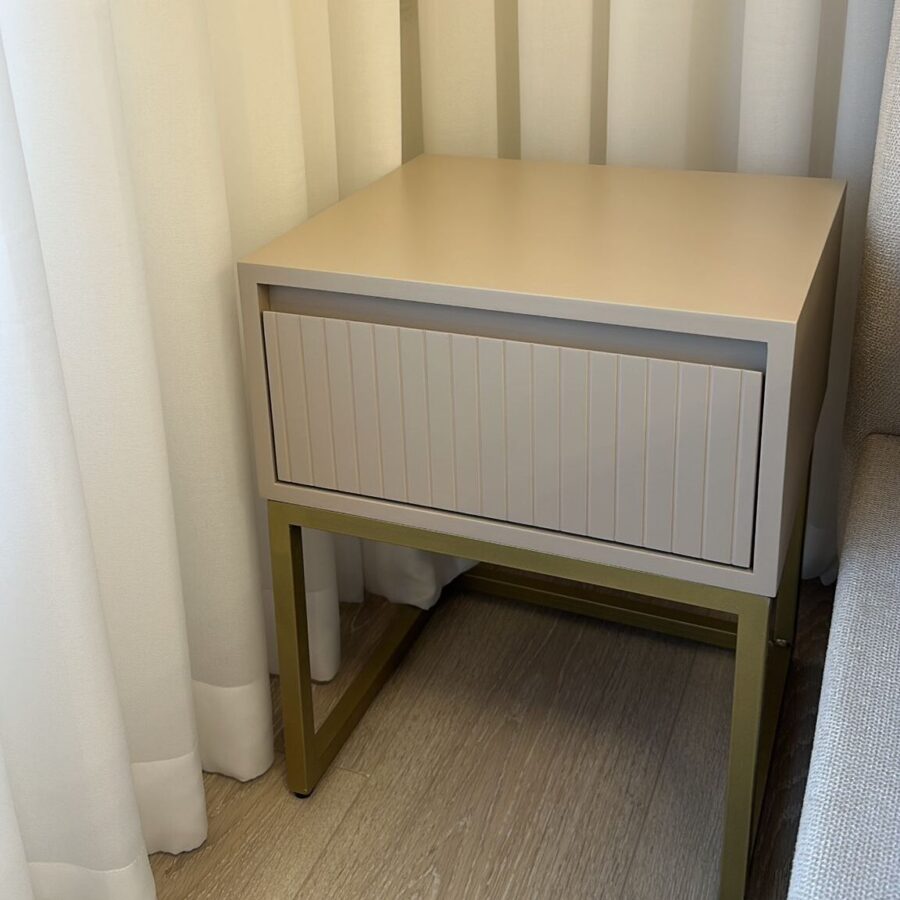 שידת צד דגם "VINA" - סהרה