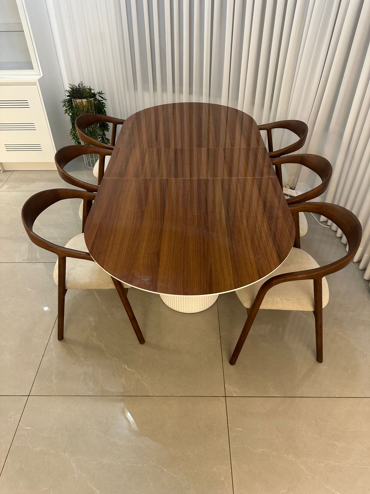 8551c0f6-f807-4aec-ba72-9c17e29a3b36