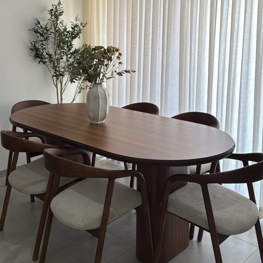 פינת אוכל "ליאו" - אגוז