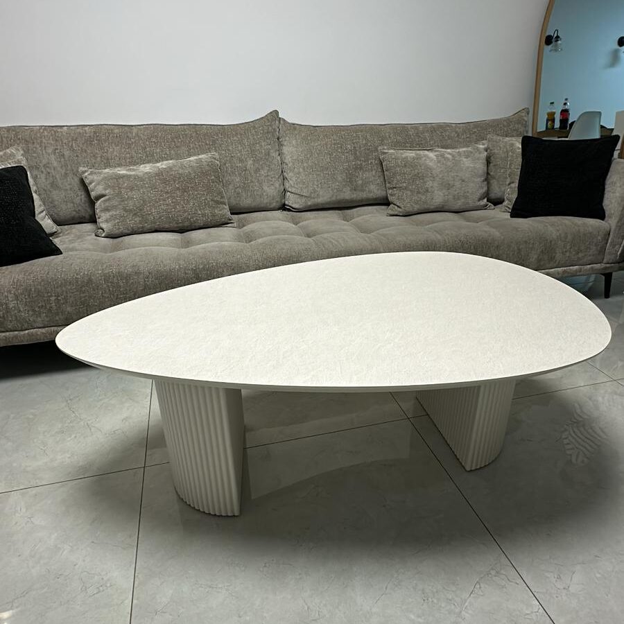 שולחן סלון אמורפי ״נוקי״- שמנת