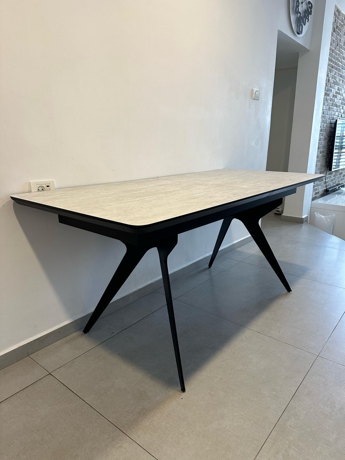 04298fec-b8c6-4ca9-8119-0a8bf87cac85