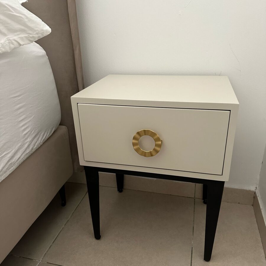 שידת צד דגם "VEGAS" -שמנת