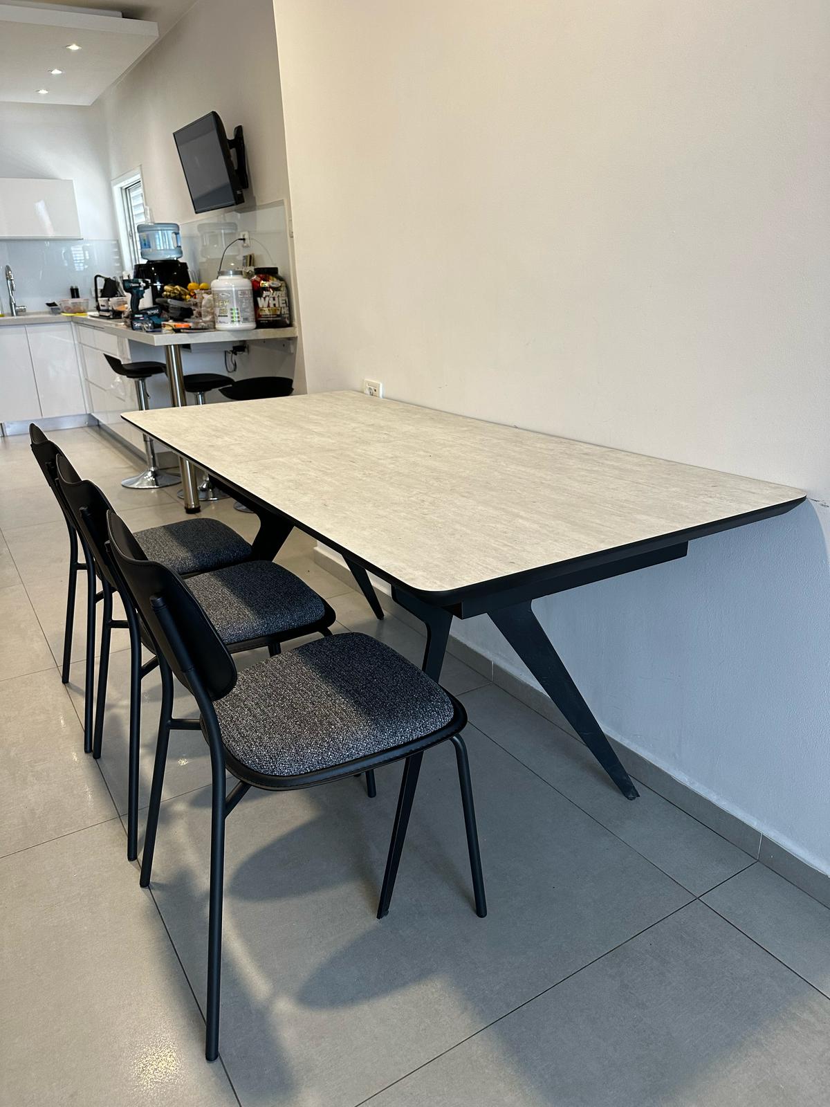 bcdf0414-7a80-49fa-be12-a82cd6dd718f