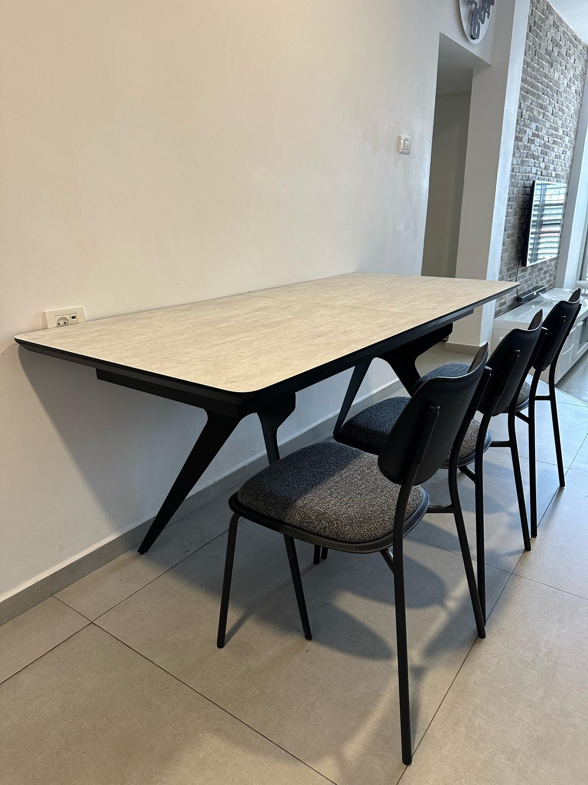 ce8c85c9-6d93-4a34-b07f-390473588ede