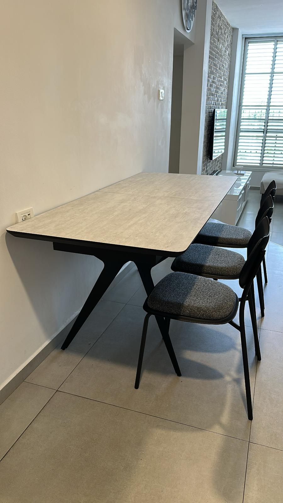 d1f189b5-71da-4942-b0f9-85e049ed0508