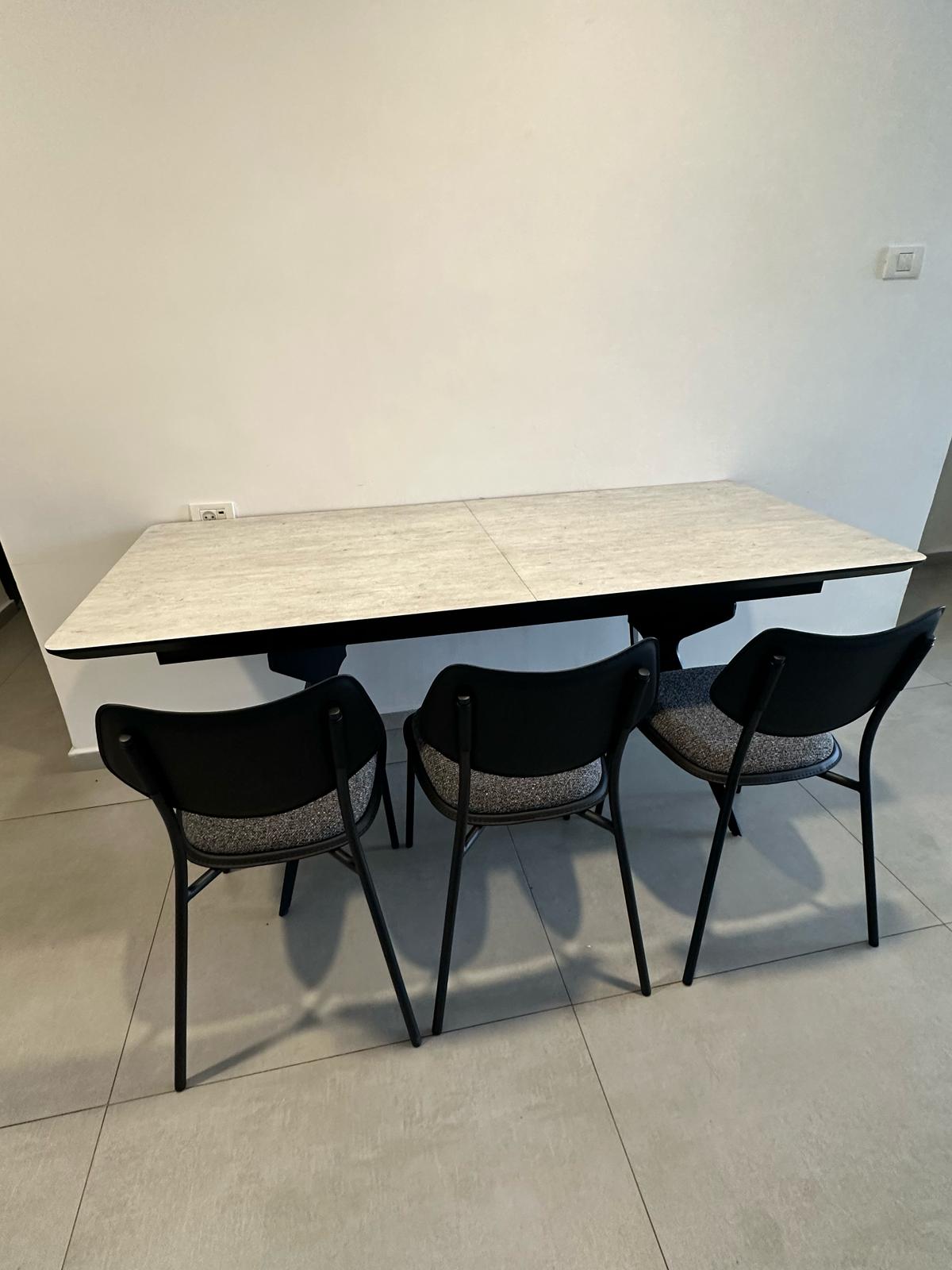 d6fb93f5-7efa-4e82-ae1a-8032ae5dec17