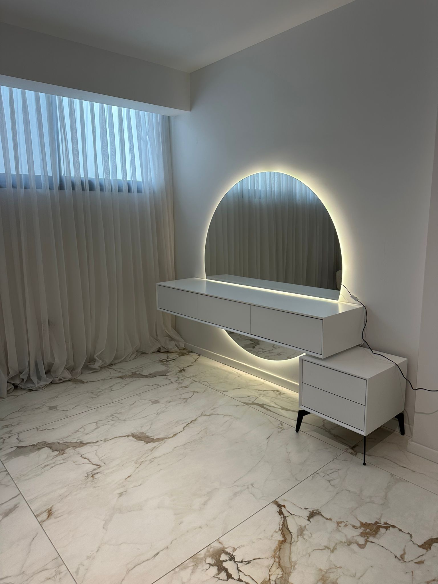 b2a56ee3-3a52-4533-bd9b-109cc29e00f0