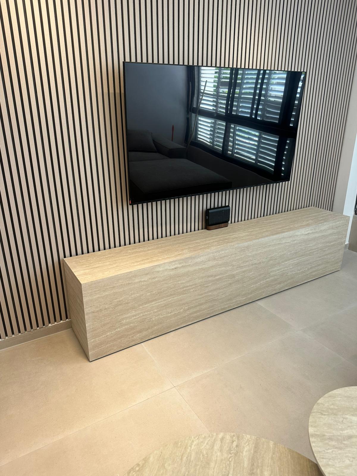 f5d113f4-567a-4bf6-80fb-f142aeed0a92